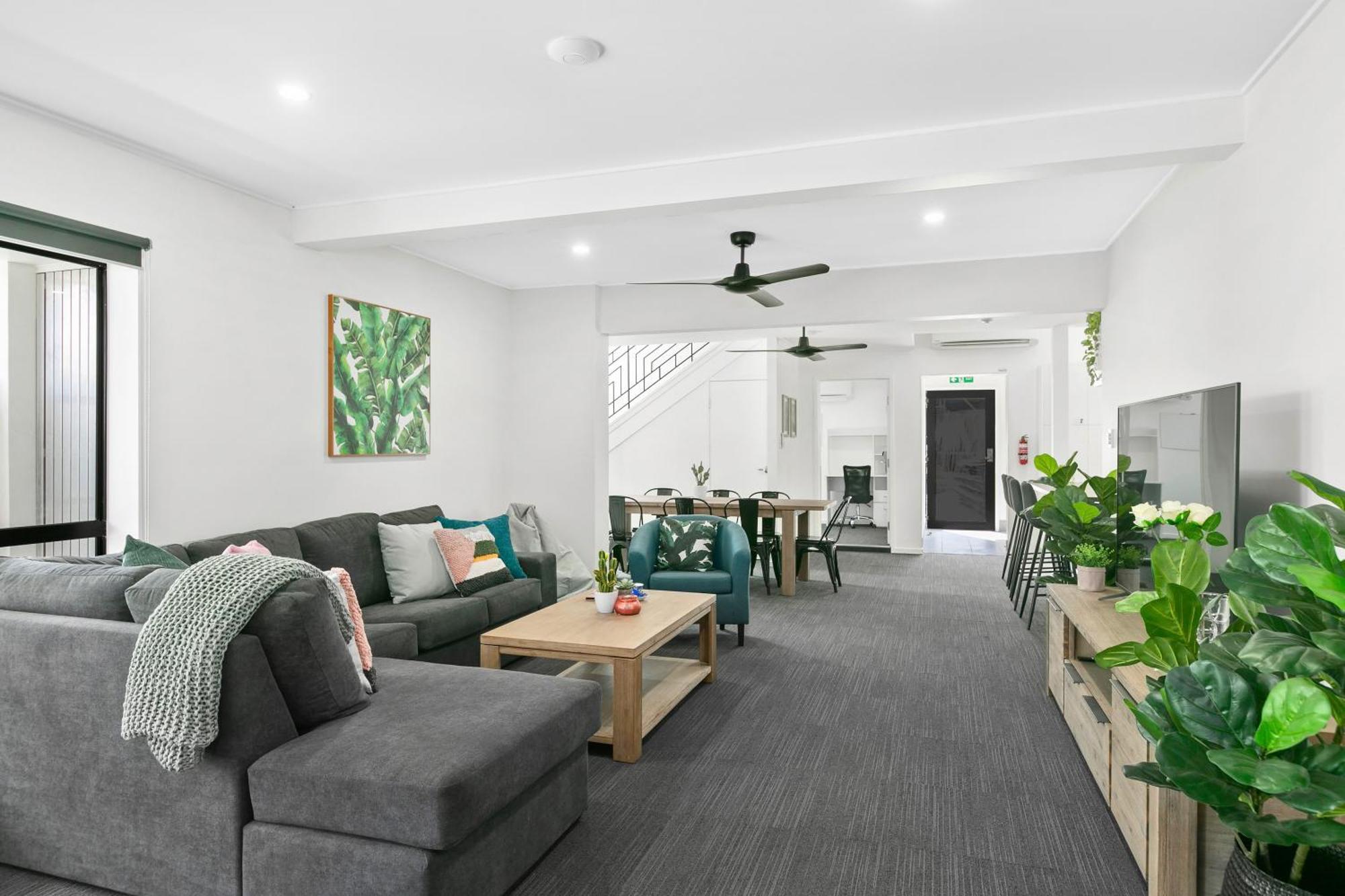 Mihaven Shared Living - Martyn St Cairns Exterior foto